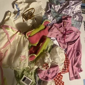 American Girl Doll Julie clothes & Accessories 2008